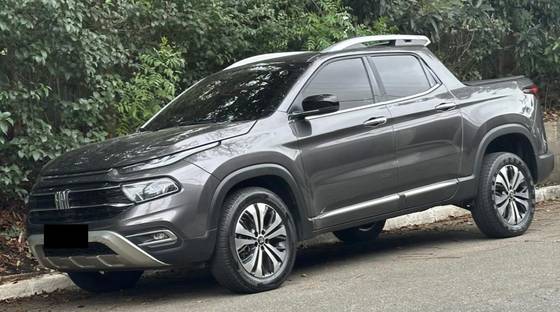 FIAT TORO 2.0 16V TURBO DIESEL VOLCANO 4WD AT9 FIAT TORO 2.0 16V TURBO DIESEL VOLCANO 4WD AT9